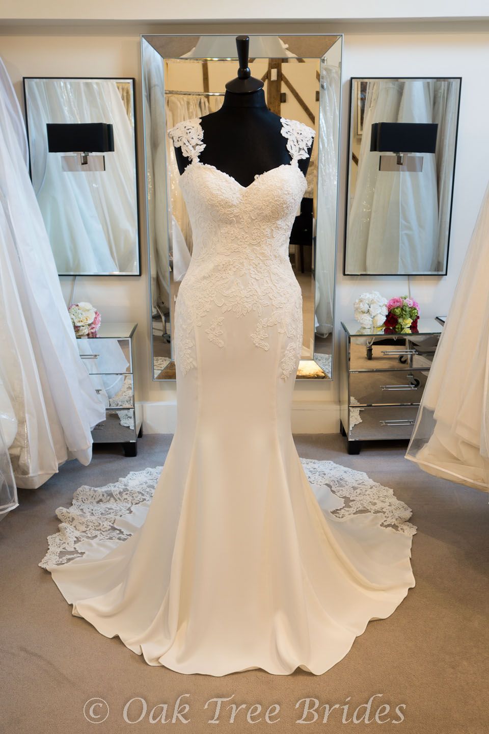Essense of Australia D1897 Designer Wedding Dress | Oak Tree Brides